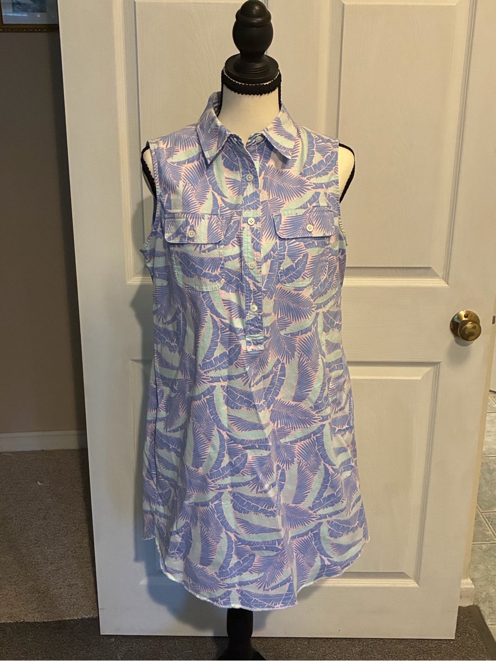 Vineyard Vines Blue Palm tree Dress